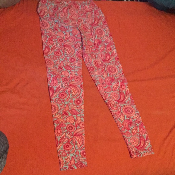 LuLaRoe OS leggings - Picture 3 of 4